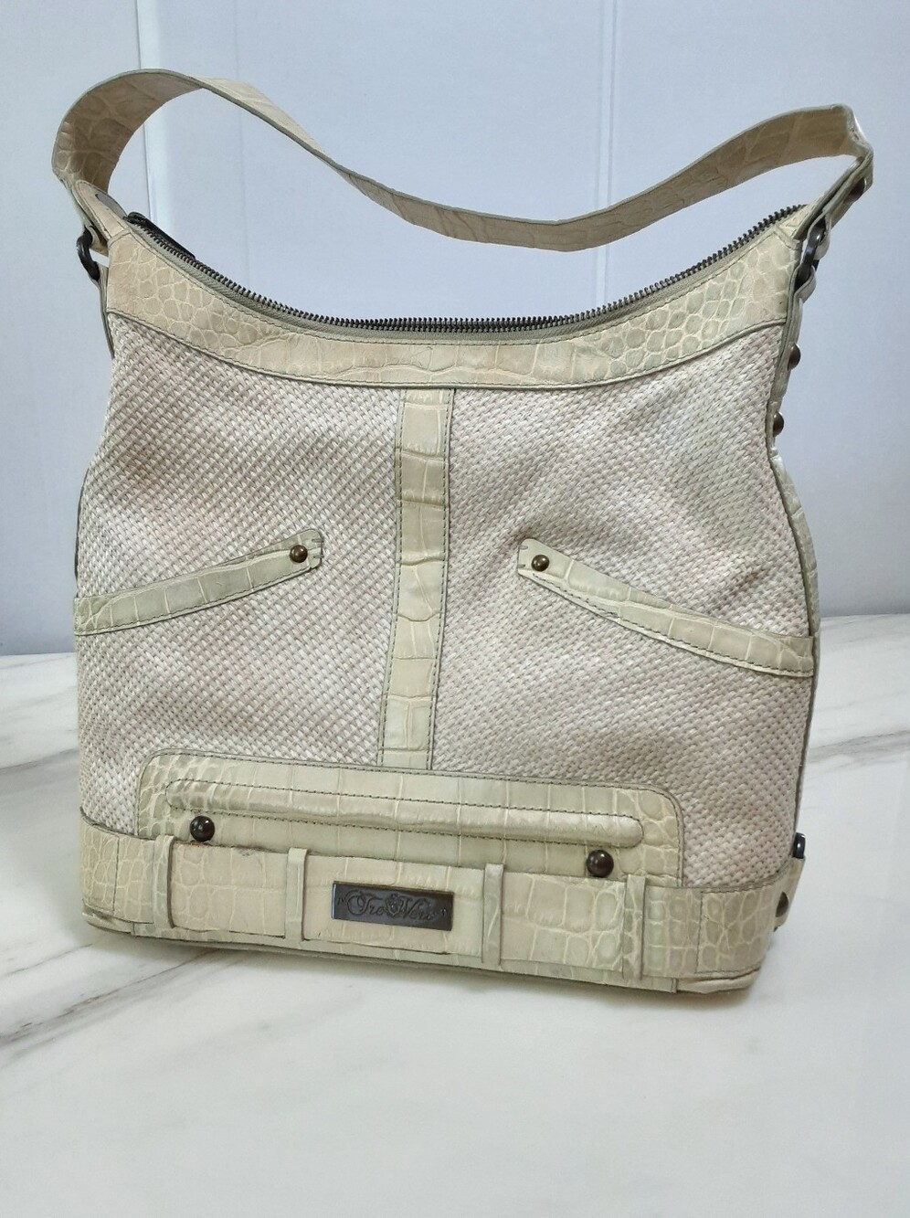 TRE VERO PALE GREEN EMBOSSED LEATHER NATURAL STRAW SHOULDER BAG